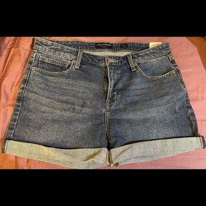 Women’s lucky brand jeans